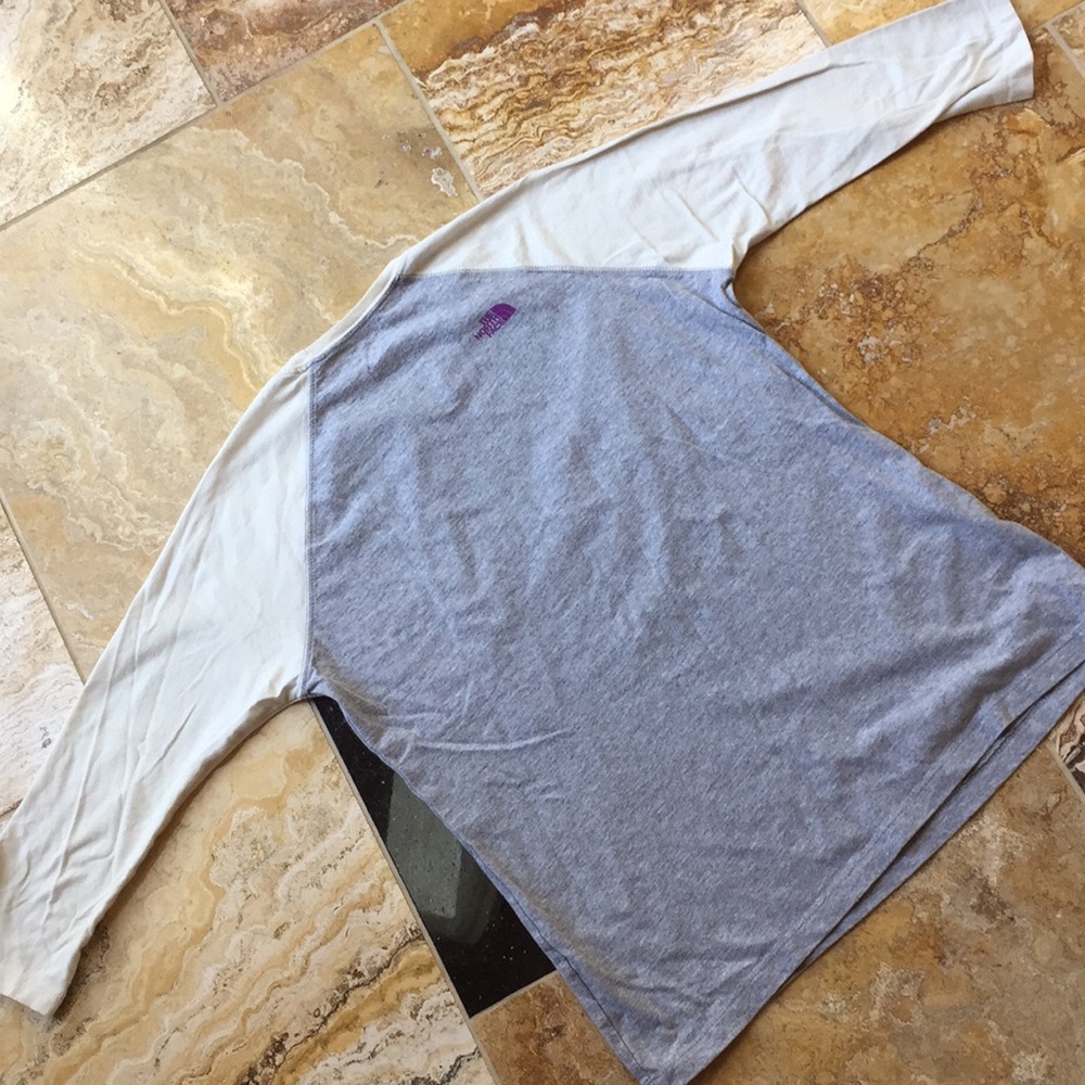 The North Face “Escape Artist” 3/4 sleeve T-shirt - Picture 5 of 8